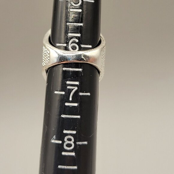 Emerald Green Statement Ring Rhinestone Faceted Stone Silver Tone Size 6.25 - Picture 8 of 12